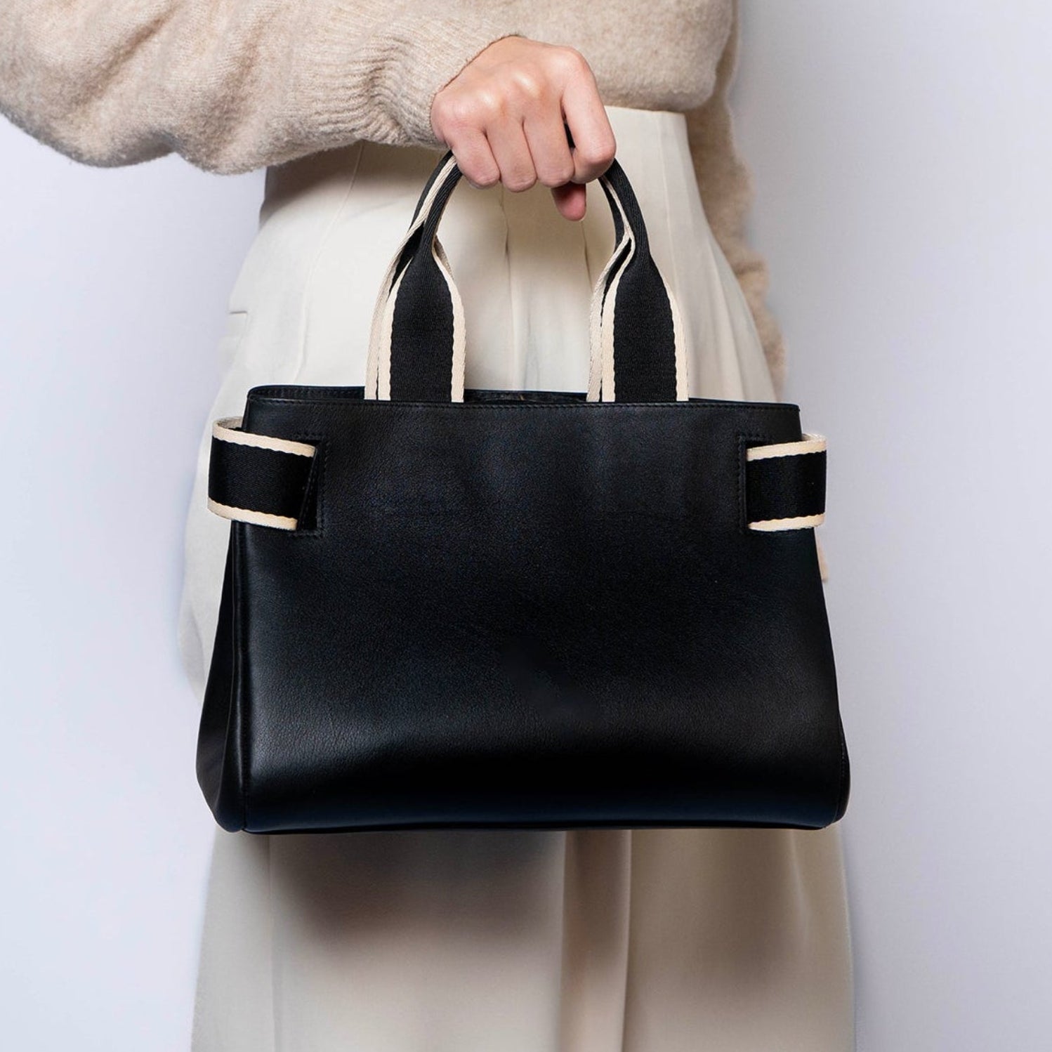 Top-Handle Leather Bag — NUMÉRO 04 M | atelier &LAB