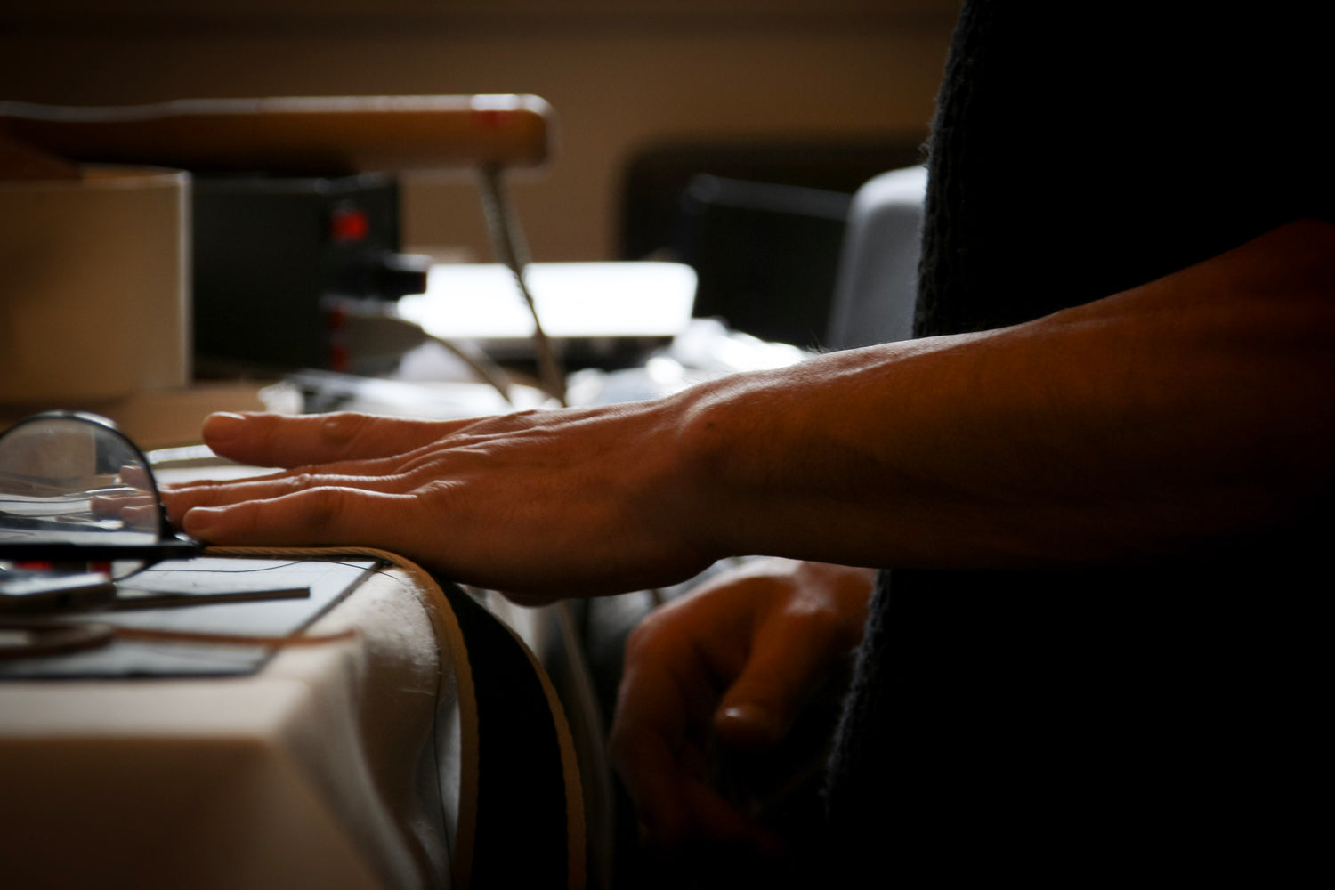 Tactile design reflection — quiet structural focus at &LAB studio, Paris.